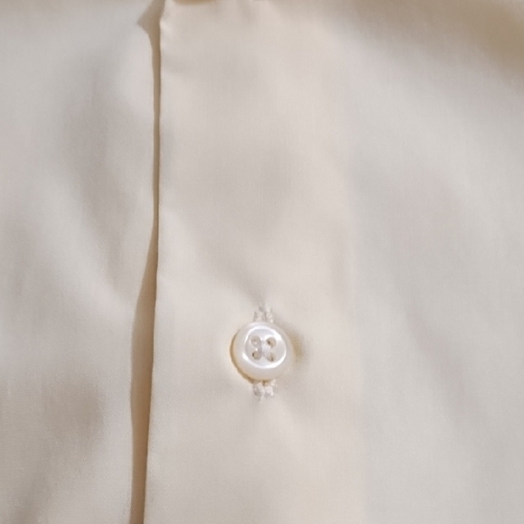 Soft Yelllow Button Up Fitted Dress Shirt Long Sleeve 1 Pocket - Picture 9 of 11